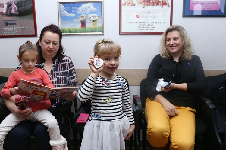 Podrška za prijevremeno rođene bebe: Osmijeh mrvica umiruje svaki strah