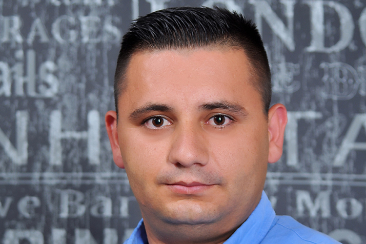 Rajko Tanasijević: Danas mladi žive u virtuelnom svijetu