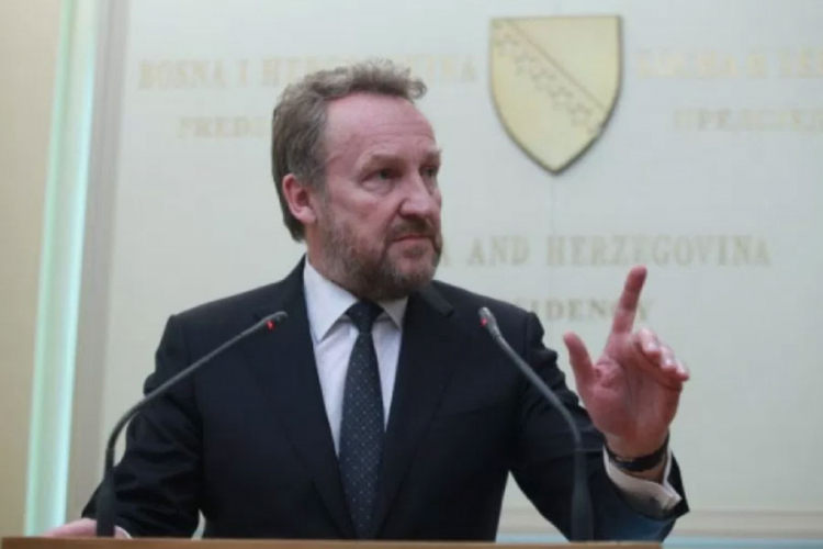 "Izetbegoviću bolje da govori o 536 logora za Srbe, od kojih se jedan zvao po njegovom ocu"