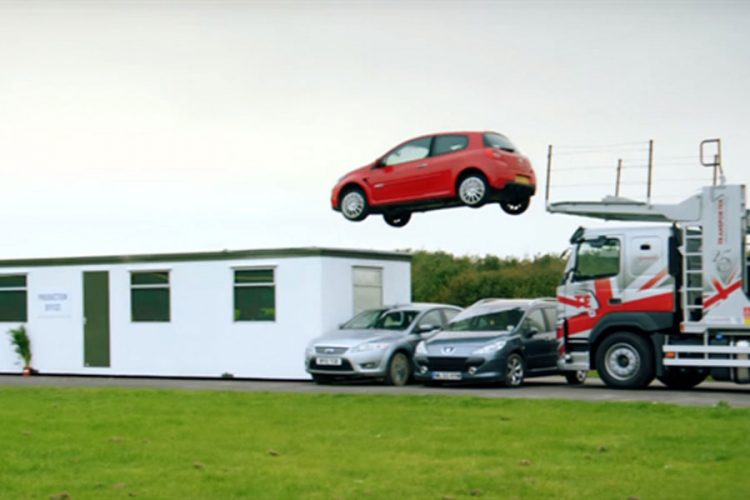 "The Grand Tour" u potrazi za test vozačem, stradao Clio
