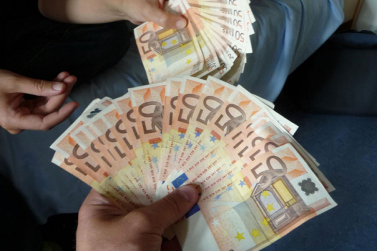 Jednomjesečni pritvor iznuđivačima iz Kozarca