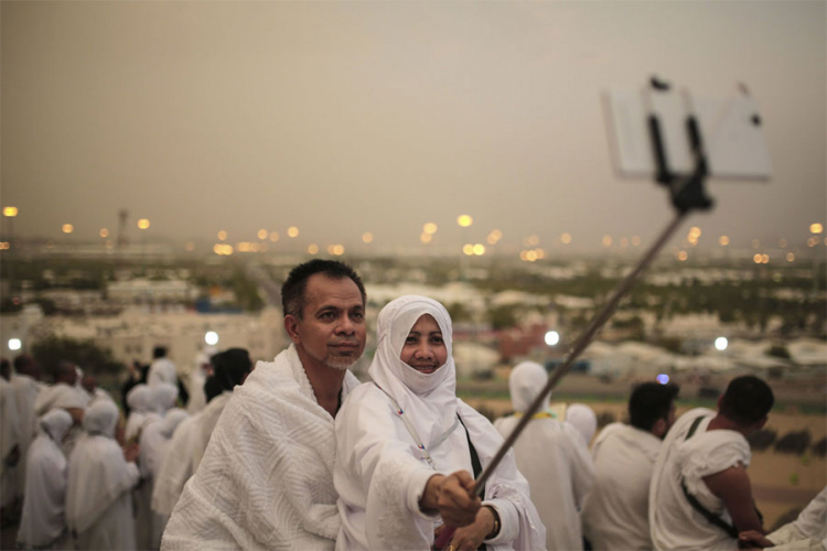 Saudijska Arabija zabranjuje selfije u Meki i Medini