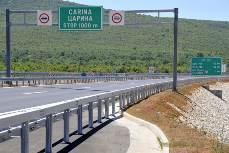 Dobojlija optužen da je krijumčario tekstilnu robu