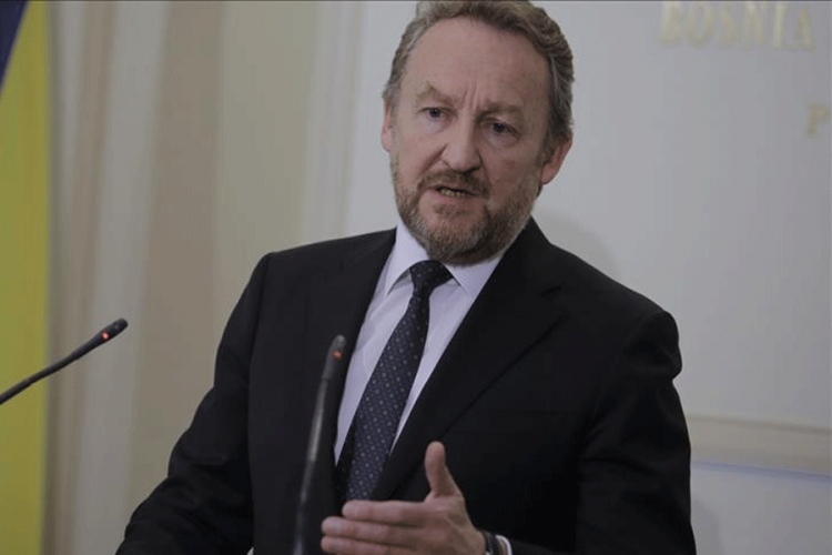 Izetbegović: Stavljen pečat na tamni dio istorije