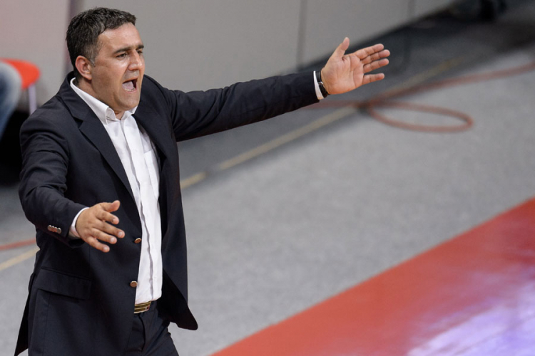 Predstavljamo: Trener Dragan Bajić trofejni vojnik Igokee