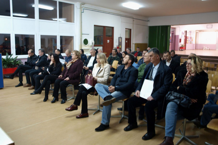 Rasprava o Nacrtu budžeta: Lazarevu najpotrebnije sportsko igralište