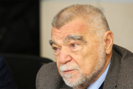 Mesić zbog prijetnji dobio jače policijsko obezbjeđenje