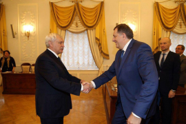 Dodik u Sankt Peterburgu: Razvijati saradnju u novim pravcima