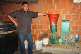 Srpčanin proizvodi pelet od ambrozije i grije cijelu kuću