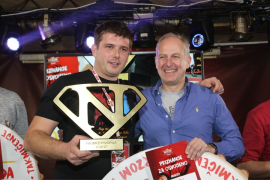 Završeno takmičenje u brzom ispijanju piva: Stakić "Nektar šampion" ...