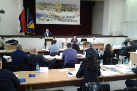 Burna sjednica u Doboju: Organizacija porodica poginulih boraca ...