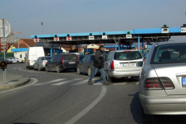 Na graničnim prelazima pojačan intenzitet saobraćaja