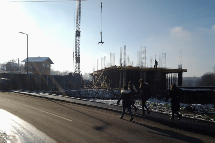 Urbanizacija protjerala kokoške i svinje iz prve zone