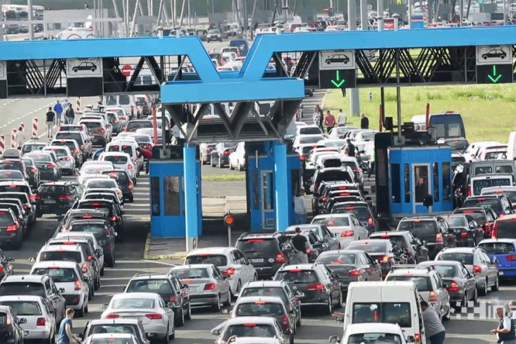 Novi način registracije putnika mogao bi da "zagužva" granice