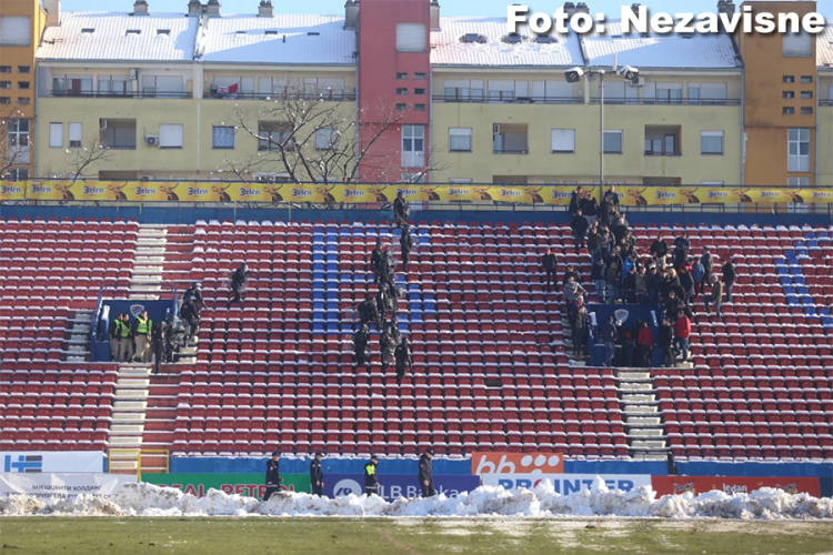 Navijači grudvama prekinuli utakmicu Borca i Širokog