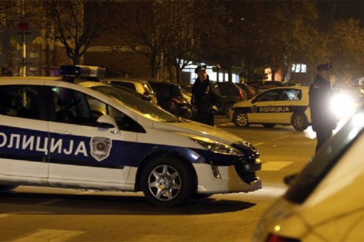 U Novom Sadu tokom noći izgorjela tri automobila