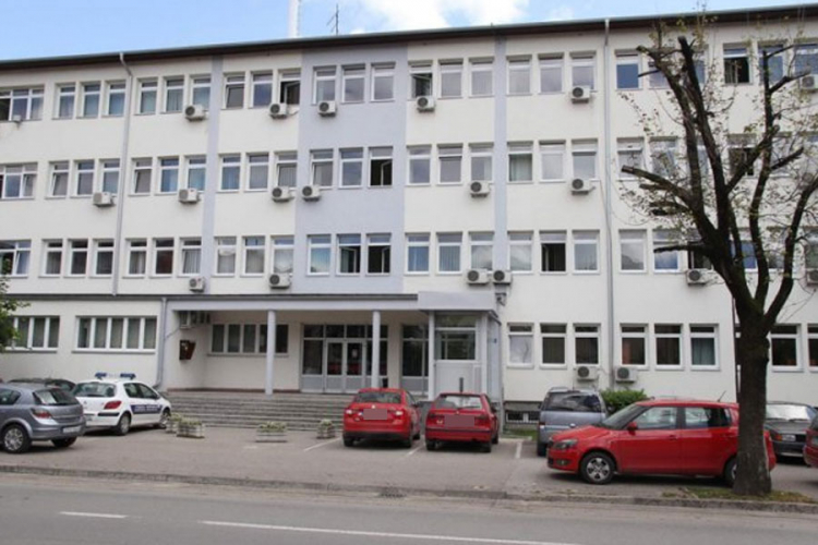 Jednomjesečni pritvor mladiću iz Laktaša za pokušaj ubistva Banjalučanina