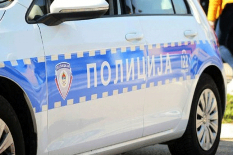 Kamion sletio s puta, dvoje povrijeđenih