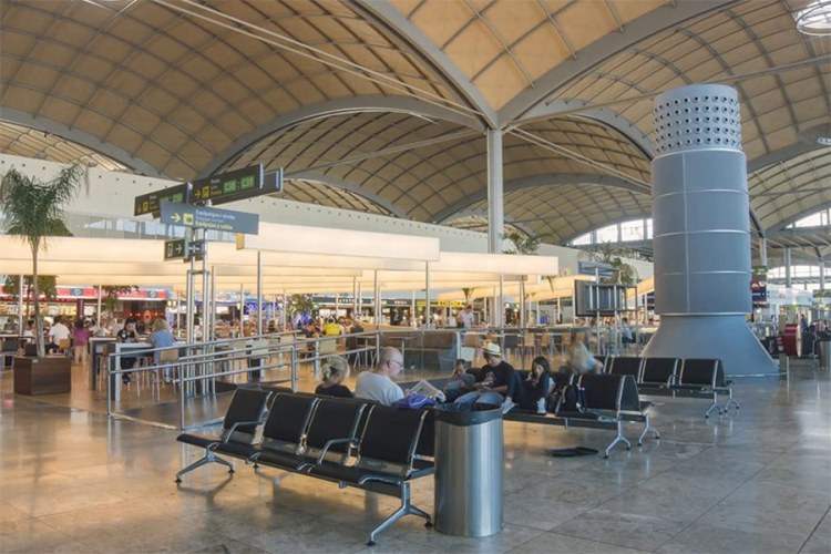 Na belgijskim aerodromima otkazano oko 300 letova