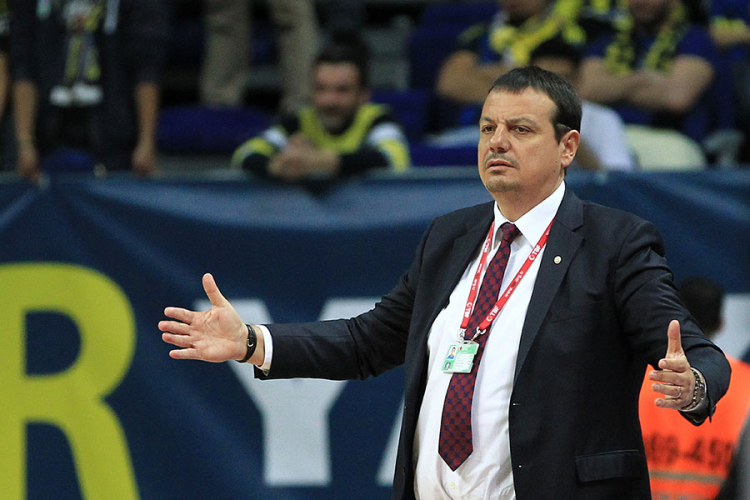 Ataman vodi Efes