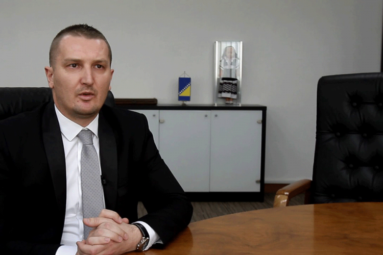 Limuzina od 100.000 KM za ministra Grubešu