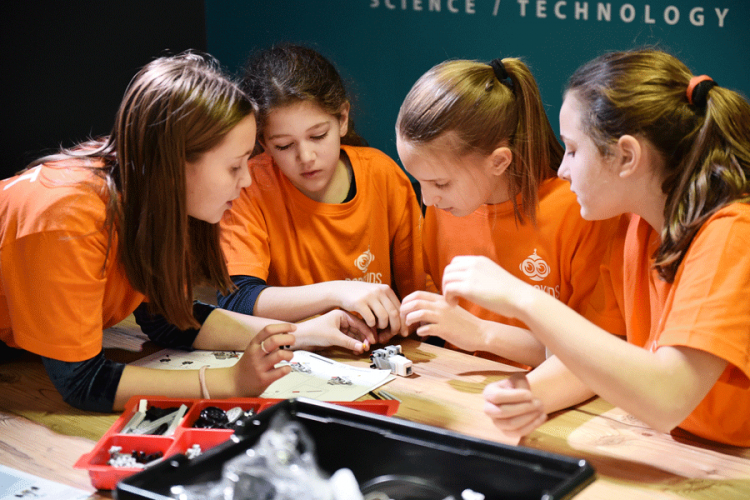 Otvoren prvi "Robokids centar" u RS