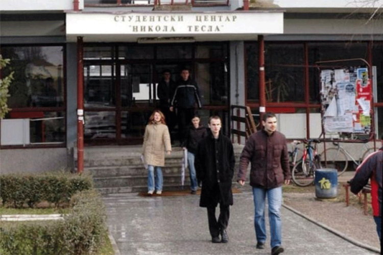 Studenti od nedjelje u svojim sobama