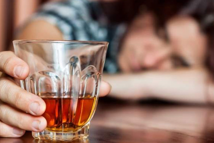 Mladić iz Velike Kladuše preminuo od trovanja alkoholom?