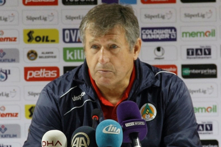 Safet Sušić ostao bez posla