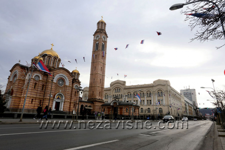 Povodom Dana Republike Banjaluka okićena zastavama