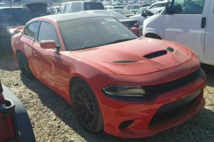 Dodge Hellcat modeli su za neke ljude očigledno previše moćni