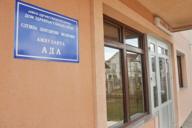 Manjak pacijenata stavio katance na ambulante u Kuljanima i Adi