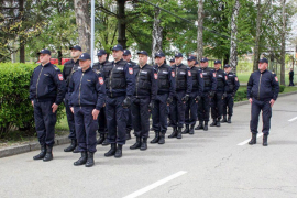 Pripadnici KPZ Banjaluka u svečanom defileu za Dan Republike