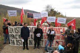 Zajednički protest hrvatske i slovenačke ljevice na "ničijoj zemlji"