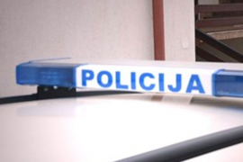 "Ustaj vojsko": Vozač sirenom razbudio i isprepadao usnule policajce