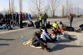 Odblokiran saobraćaj na M-17,radnici Željezare Zenica napustili ...