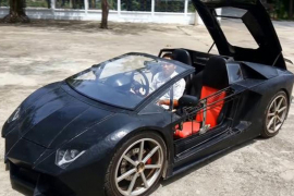 Farmer napravio repliku Lamborghinija