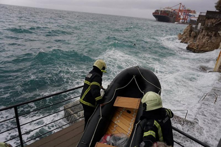 Tragedija u Rijeci: Utopila se dva učesnika novogodišnjeg kupanja