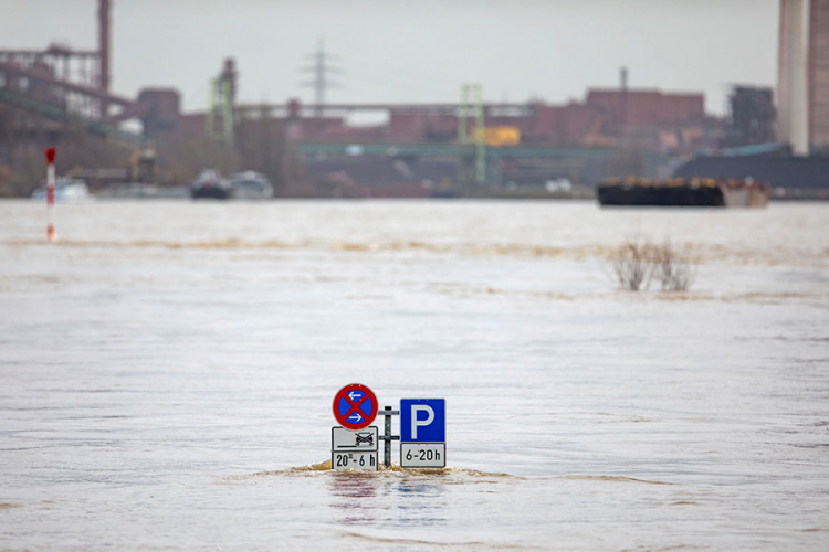 Otopio se snijeg, poplave u Njemačkoj