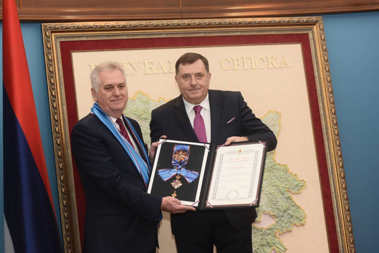 Nikolić: Od srca vam želim samostalnost i nezavisnost