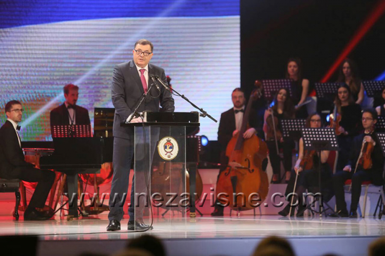 Dodik: Niko nam administrativnim mjerama ne može oduzeti Srpsku