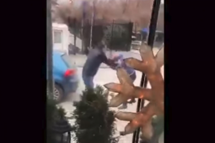 Direktora kosovske bolnice pretukla policija: Srbi su me kulturnije tukli