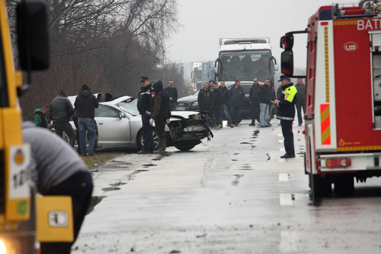 Poginuo pri udaru u kamion i audi