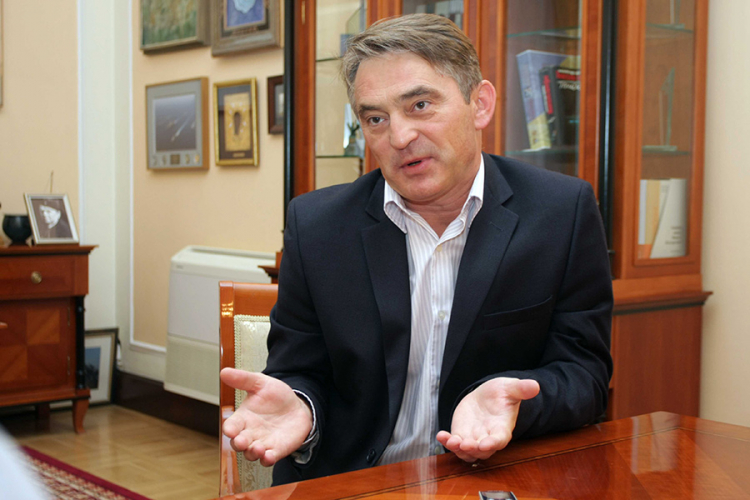 Hrvati ogorčeni na Željka Komšića