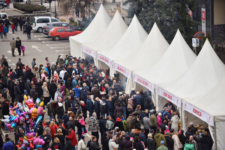 Prvi „Ćevap fest“ u brojkama: Više od 10.000 posjetilaca, pojedeno 8.500 porcija