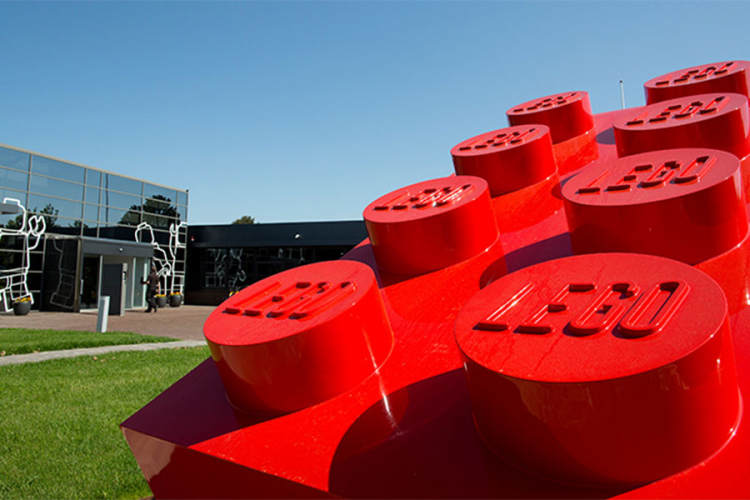 Udruživanje kompanija "Lego" i "Tencent"