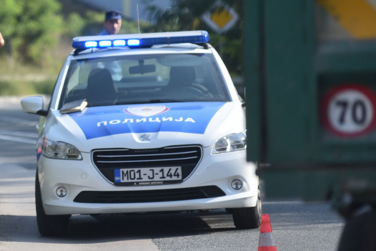 Potraga za odbjeglim vozačem: Udario tinejdžera pa kukavički pobjegao