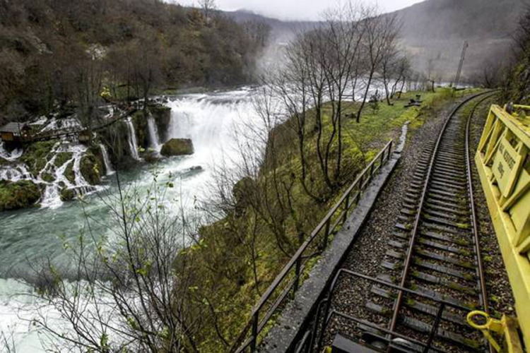 Električni voz Sarajevo - Bihać na proljeće