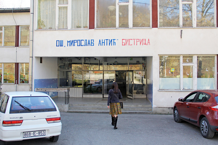 Prigradske osnovne škole poluprazne: U slobodnim učionicama mogli bi biti vrtići