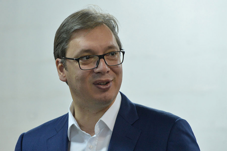Vučić: Tražili su od nas da privedemo Dodika